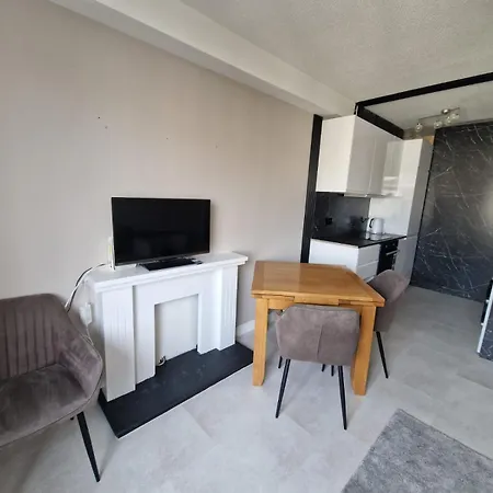 Lovely With Wifi In Vibrant Dublin